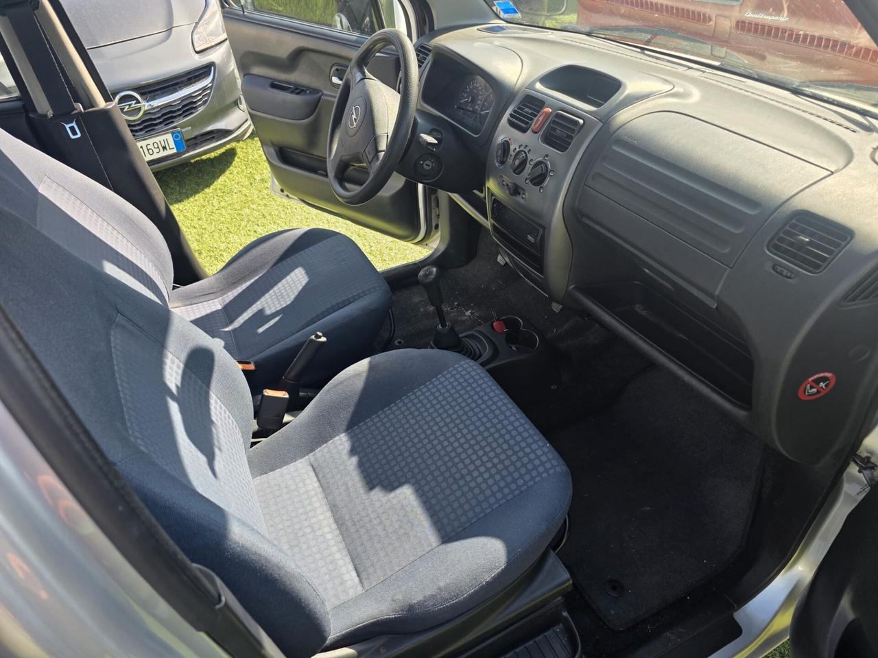 Opel Agila 1.0 12V Club