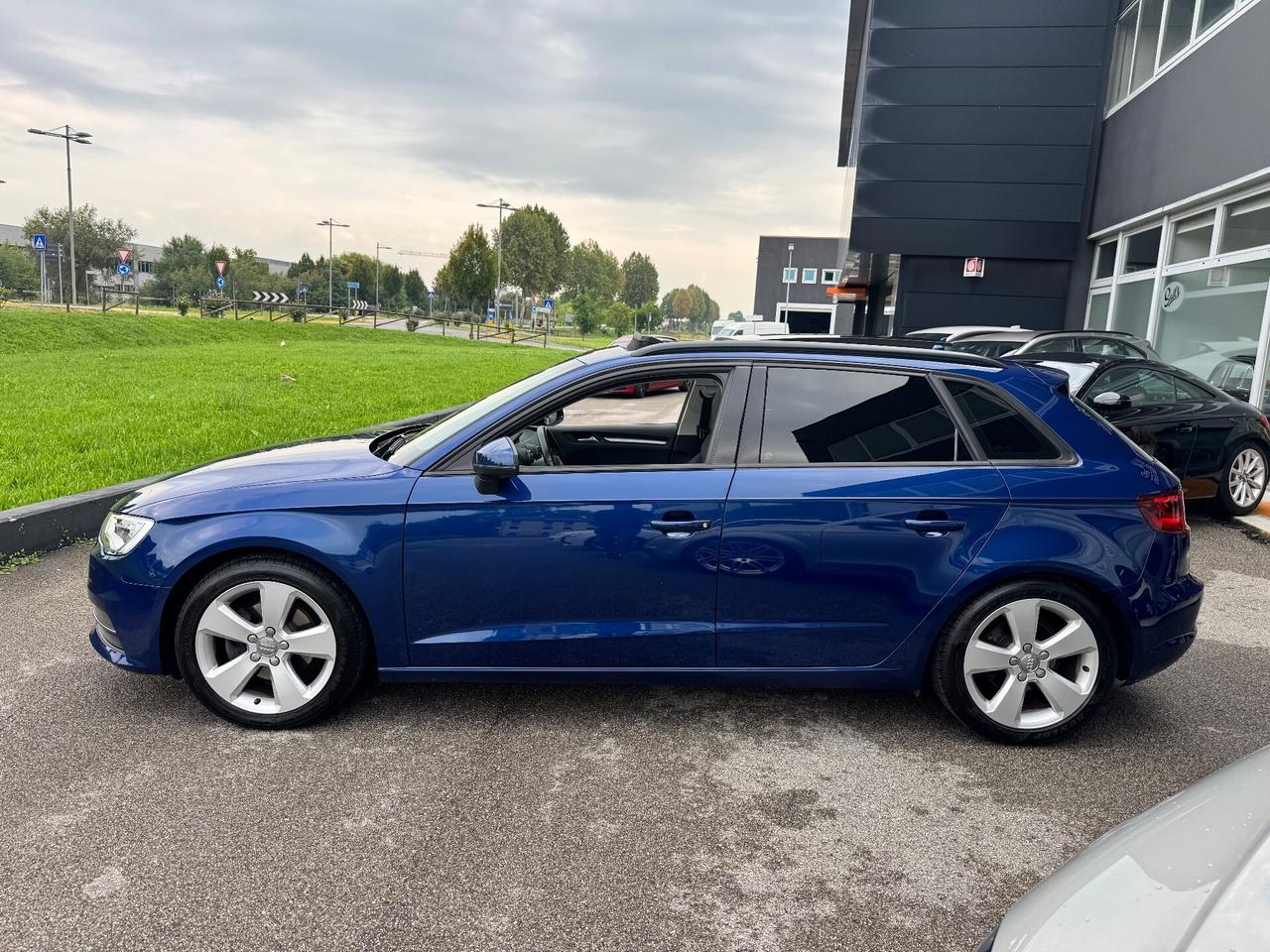 Audi A3 1.4 TFSI Neopatentati + gancio traino