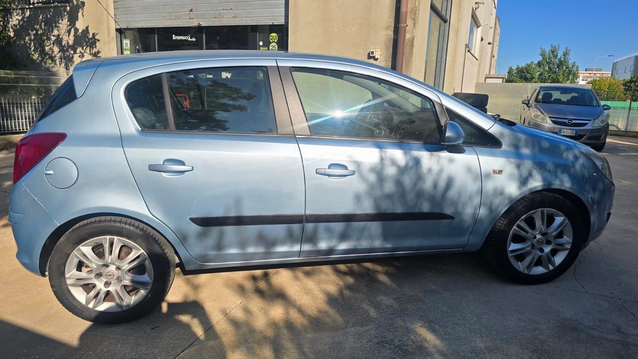 Opel Corsa 1.7 CDTI 130CV 5 porte Cosmo