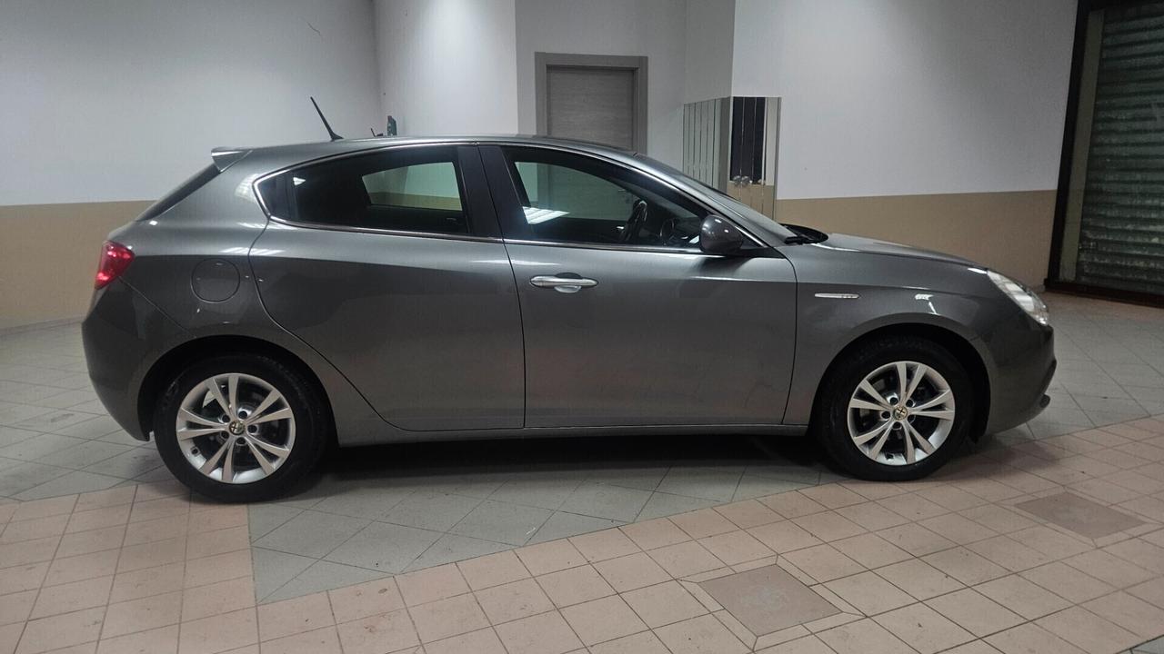 Alfa Romeo Giulietta 1.6 JTDm-2 105 CV Exclusive