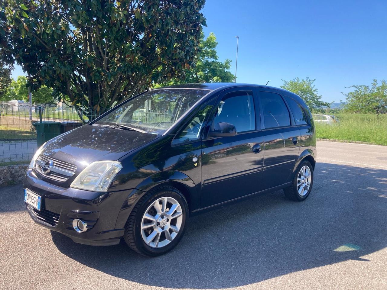 Opel Meriva 1.3 CDTI accessoriata neopatentati