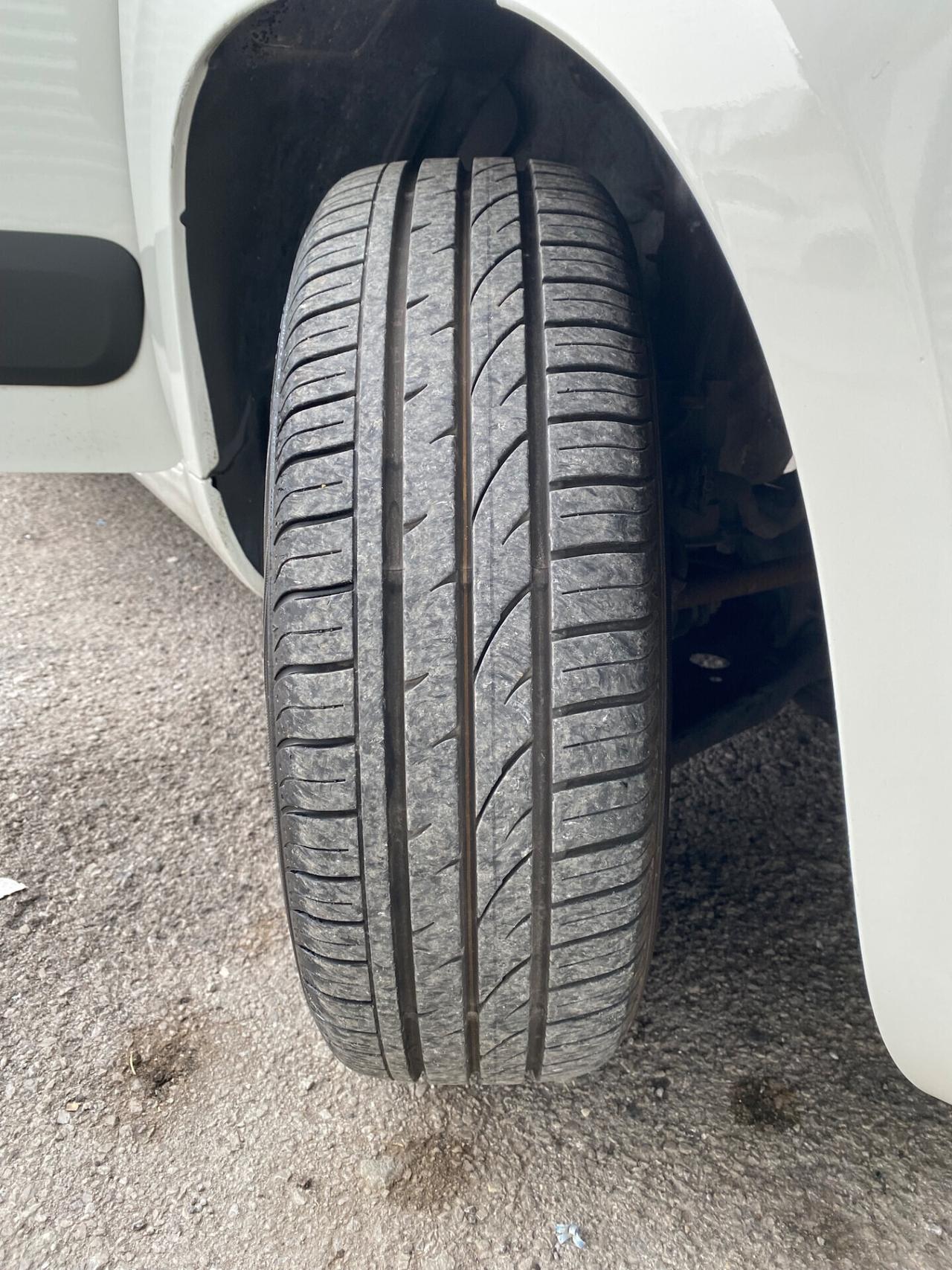 Fiat Panda 1.2 EasyPower GPL Lounge 69cv - 12/2019