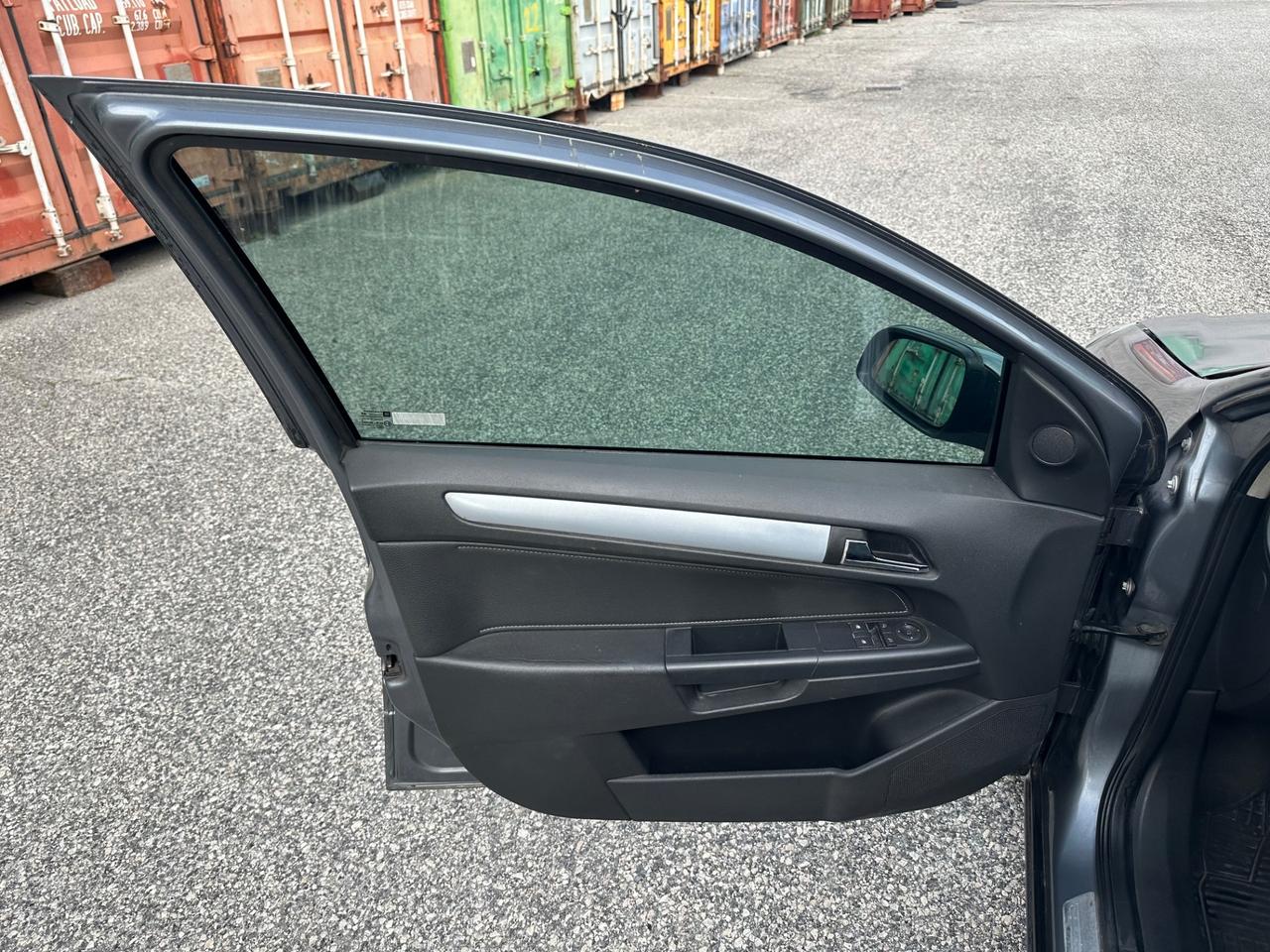 Opel Astra 1.9 16V CDTI 150CV 5 porte Cosmo
