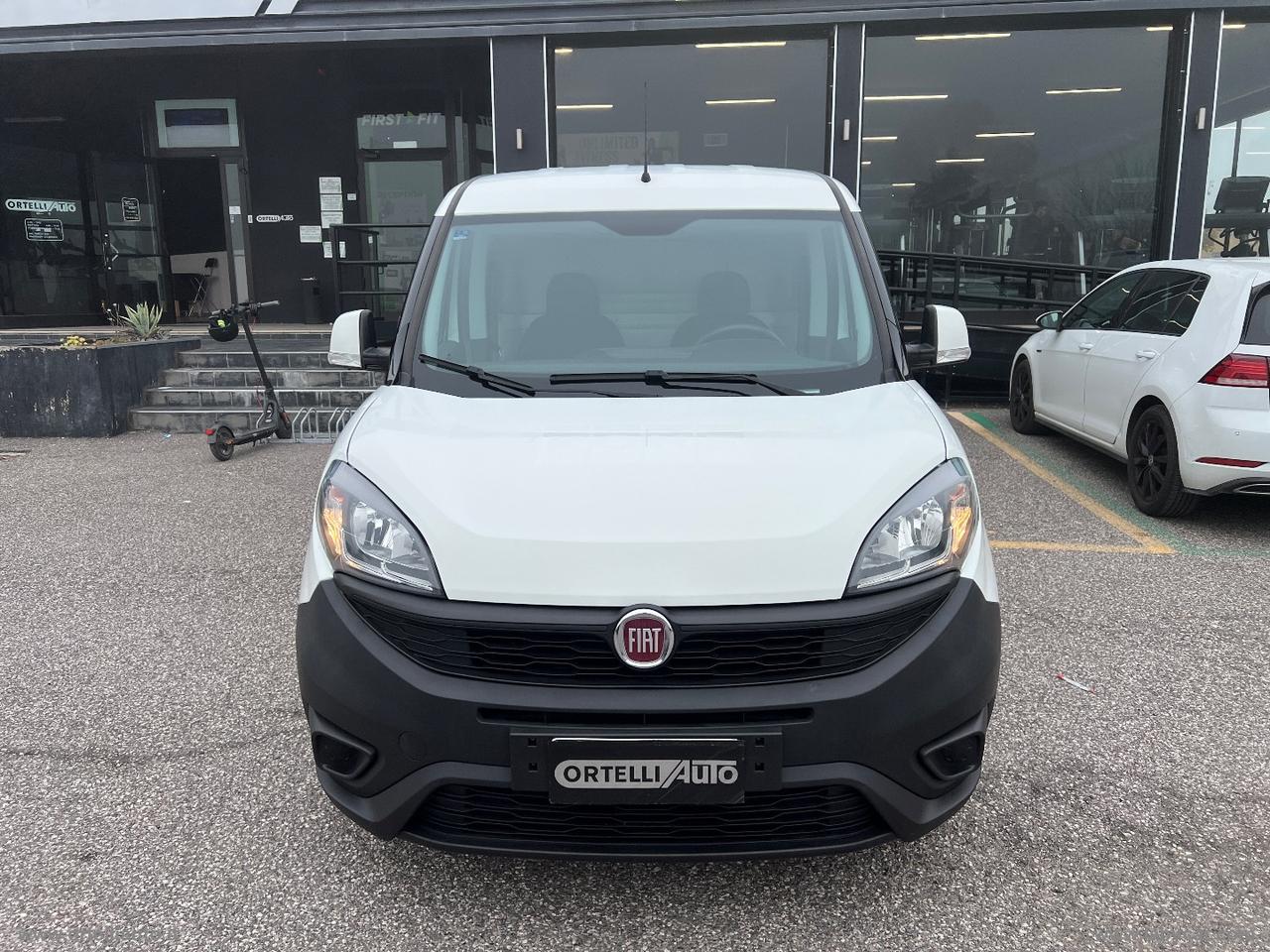 Doblò 1.6MJT 105 PL-TN Cargo Maxi Lam.SX