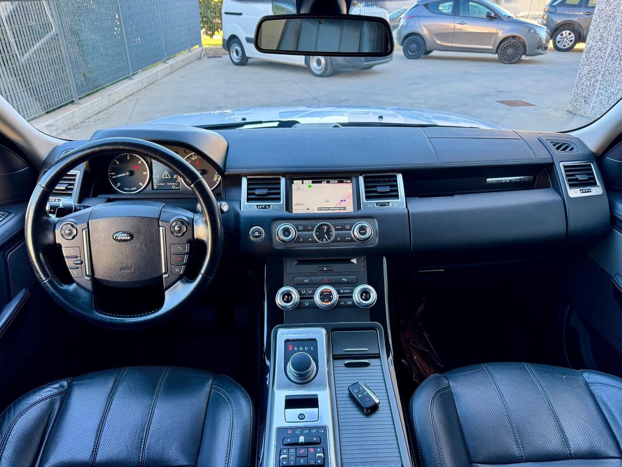LAND ROVER RANGE ROVER SPORT 3.0 TDV6 HSE