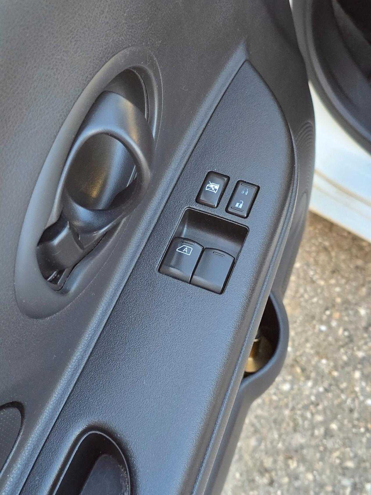 Nissan Micra 1.2 12V 5 porte GPL Eco Acenta