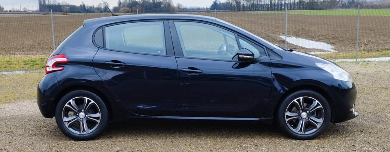 Peugeot 208 1.2 VTi 82 CV 5 porte Allure