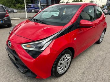 Toyota Aygo Connect 1.0 VVT-i 72 CV 5 porte x-fun MMT