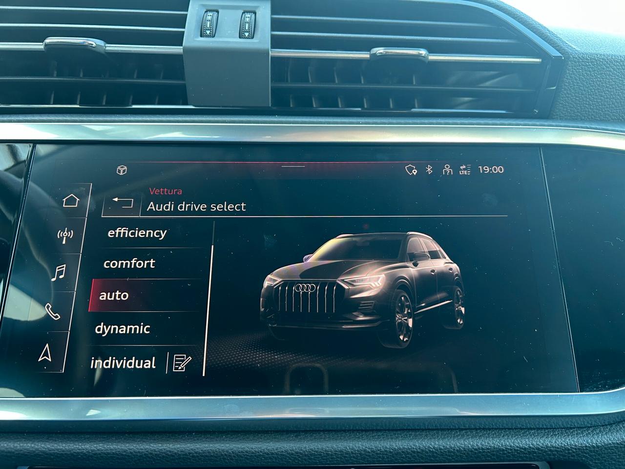 Audi Q3 35 TDI S tronic Business Advanced