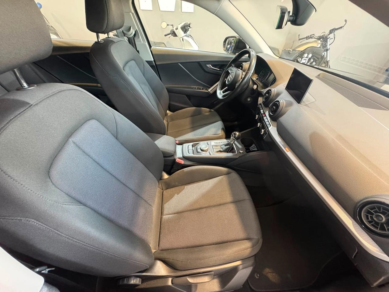 Audi Q2 40 TFSI quattro S tronic Business
