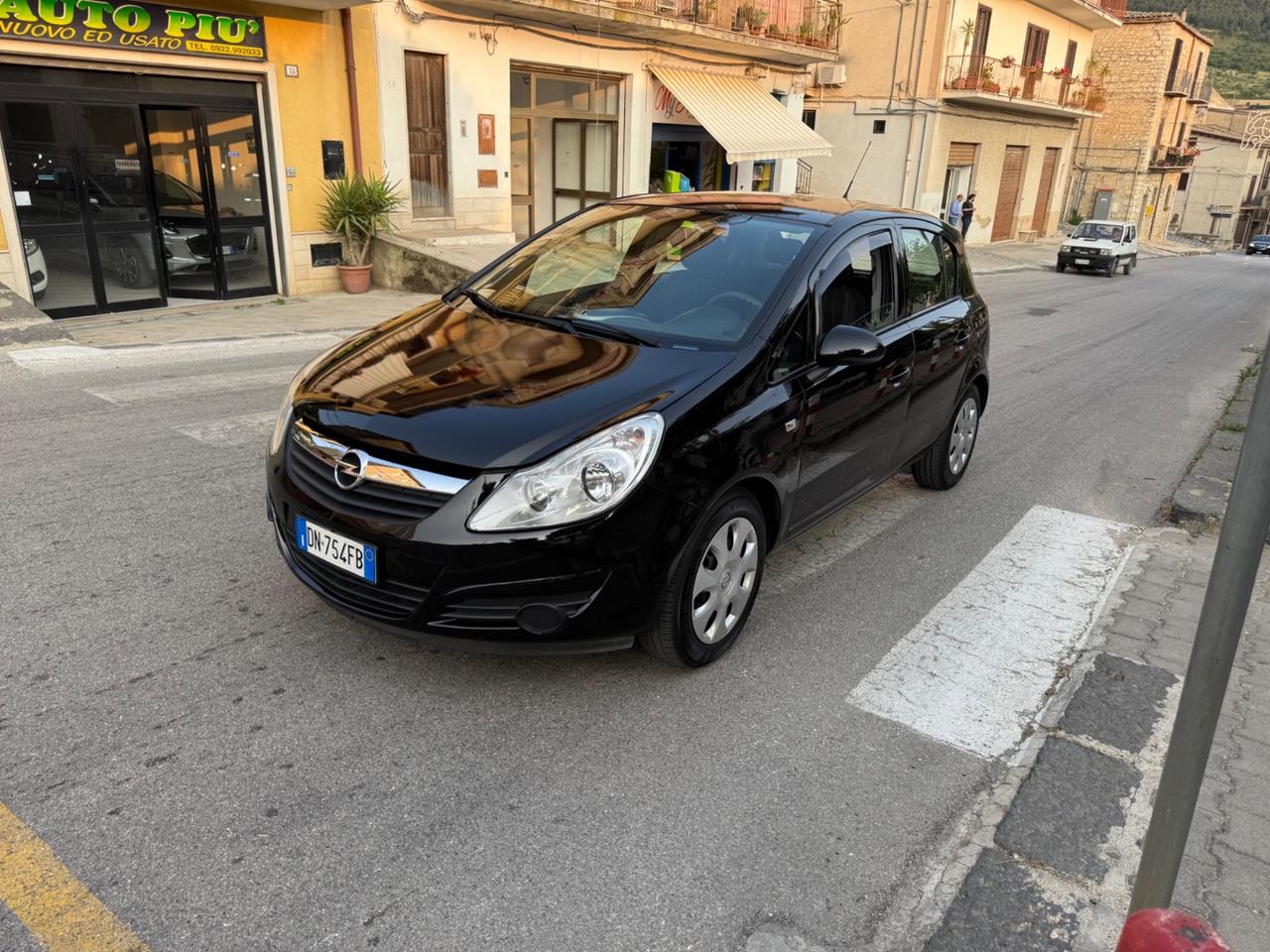 Opel Corsa 1.2 5 porte Enjoy