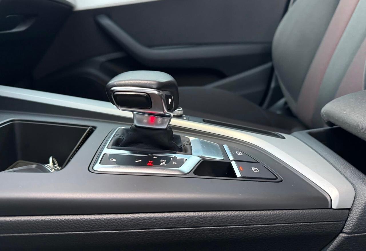 AUDI A4 Avant 2.0 Quattro S-LINE - Virtual Led 18