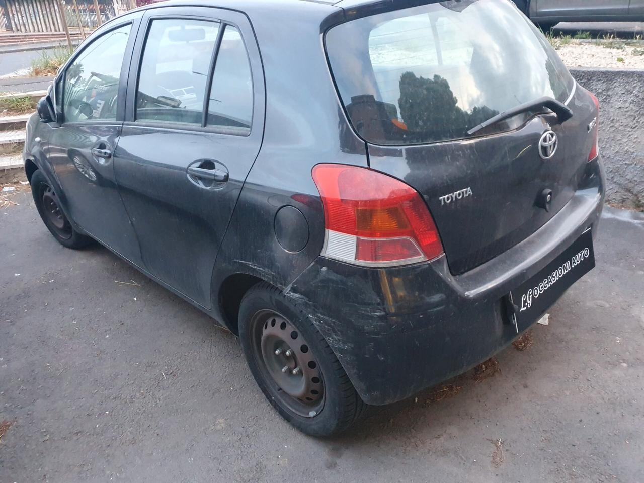 Toyota Yaris 1.4 D-4D DPF DIESEL 5 porte ANNO 2010