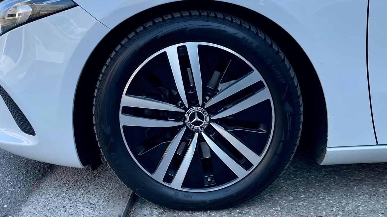 MERCEDES-BENZ CLASSE A180 2.0 PREMIUM 116CV - FULL LED, VIRTUAL COCKPIT, PELLE, NEOPATENTATI