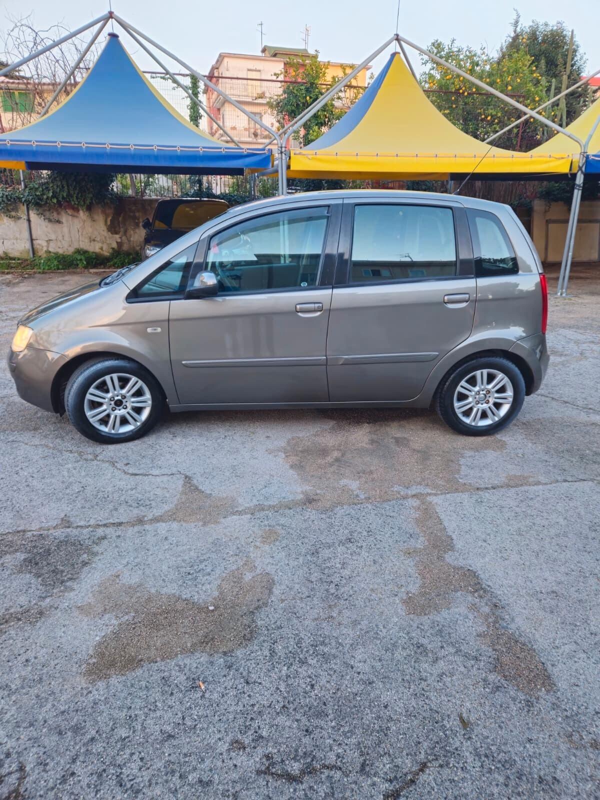 Fiat Idea 1.4 16V S&S BlackEnergy