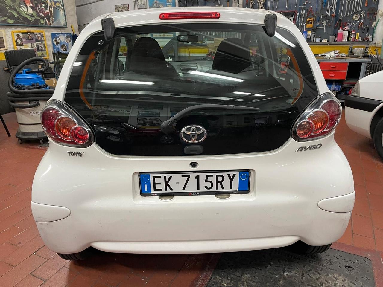 Toyota Aygo 1.0 12V VVT-i 5 porte Sol Connect