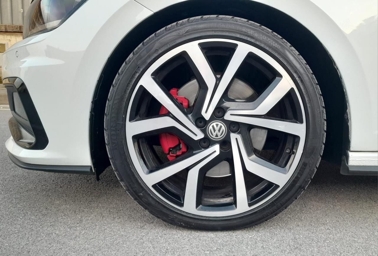 Volkswagen Polo 2.0 TSI DSG GTI BlueMotion Technology