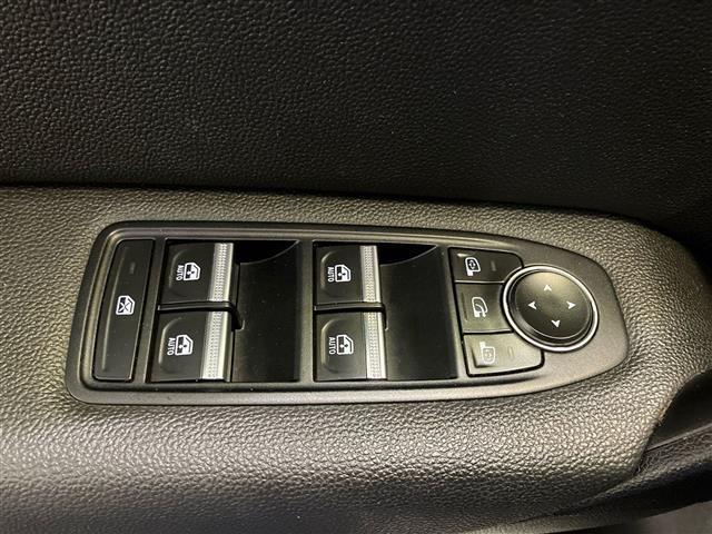 RENAULT Captur 1.6 E-Tech hybrid Intens 145cv auto