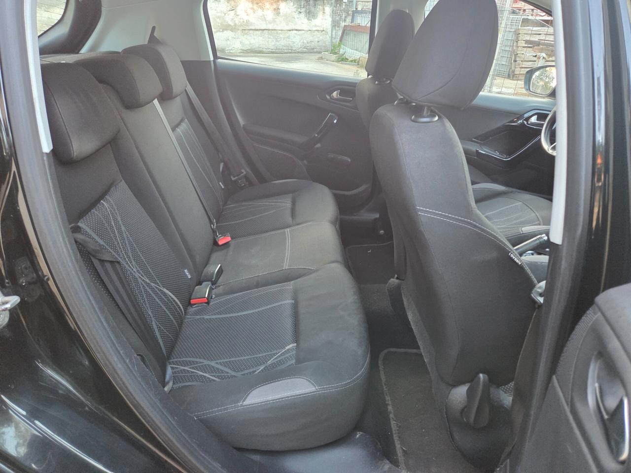 Peugeot 208 1.0 VTi 68 CV 5 porte