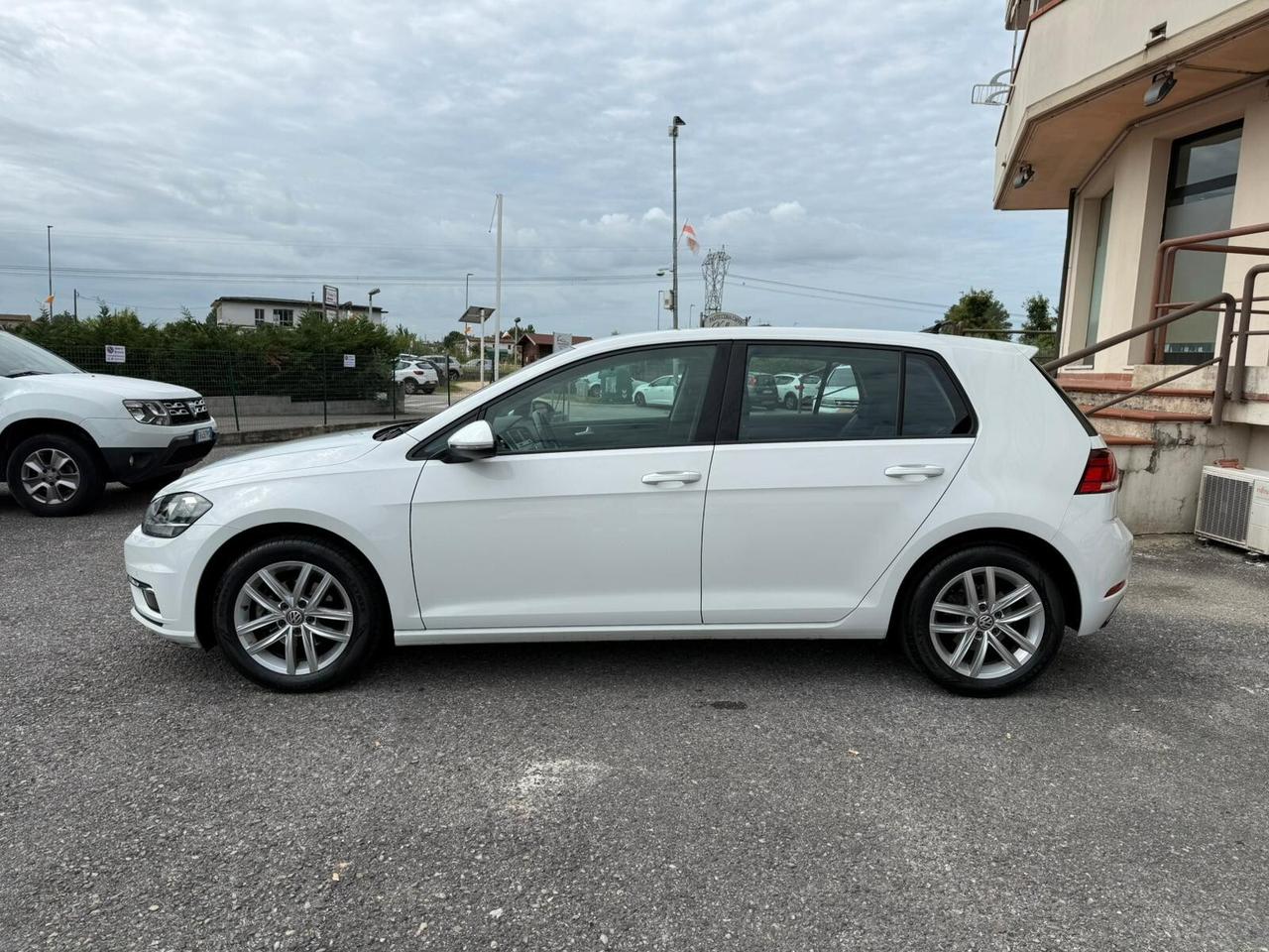 Volkswagen Golf 1.0 TSI 110 CV DSG 5p. Business BlueMotion Technology