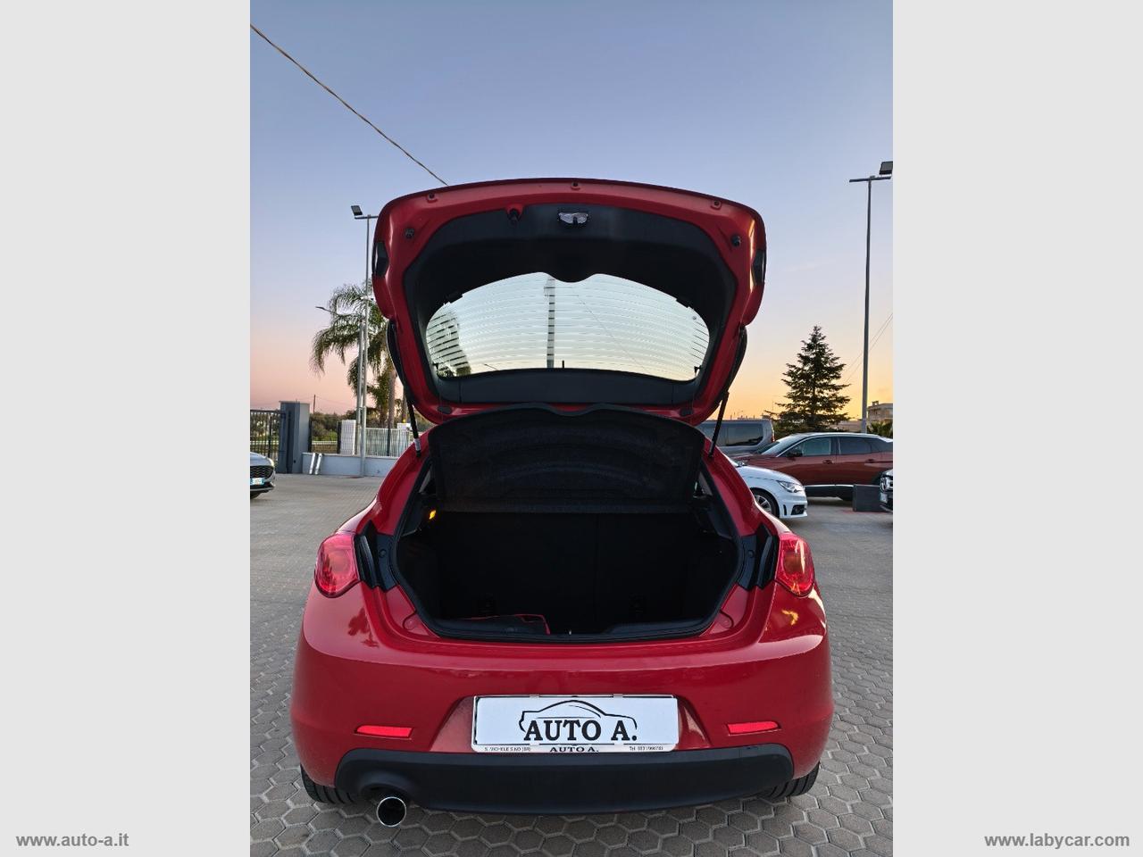 ALFA ROMEO Giulietta 1.6 JTDm-2 120 CV Distinctive