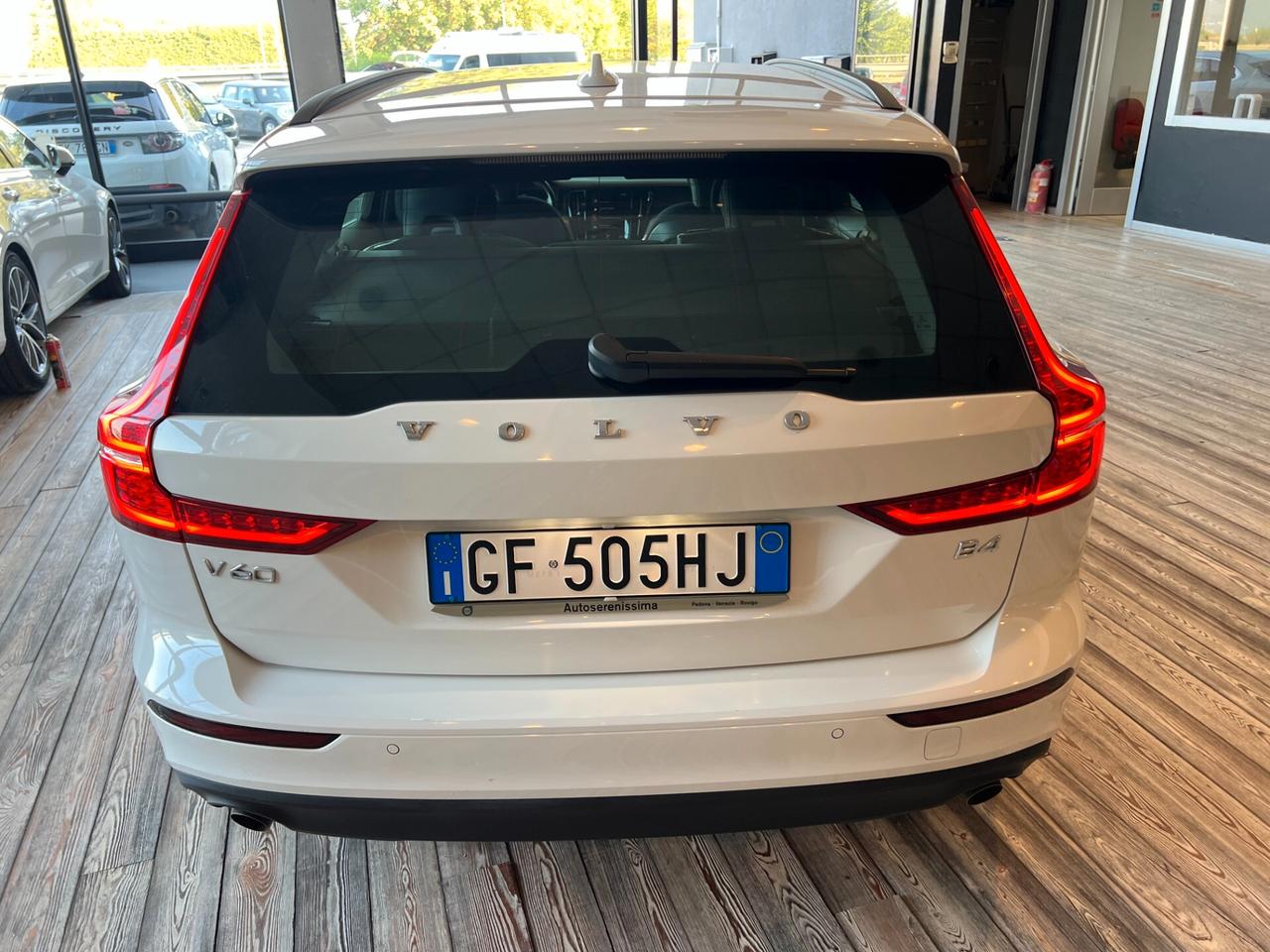 Volvo V60 MILD HYBRID / AUTOMATICA