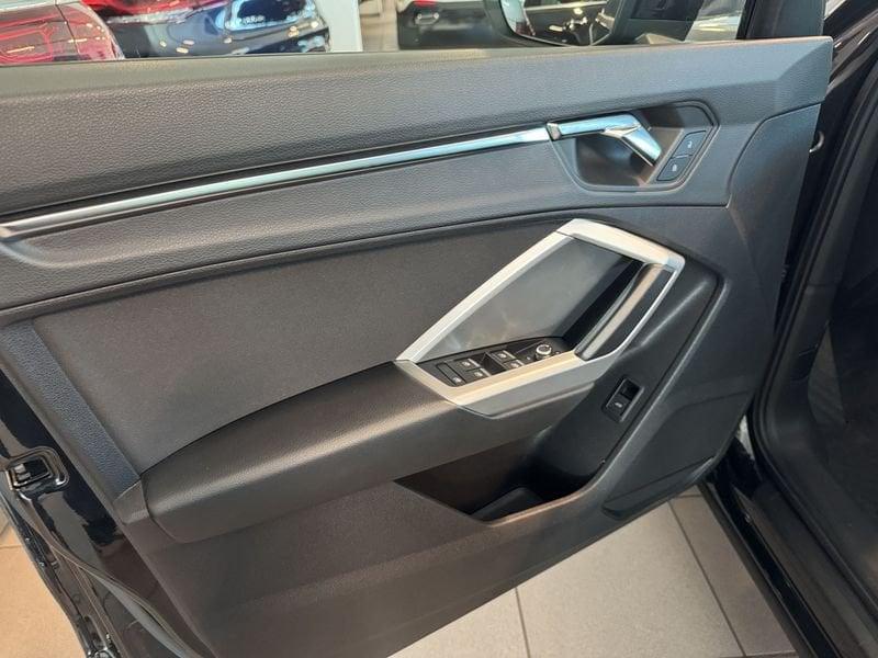 Audi Q3 2.0 35 TDI Business Advanced S Tronic