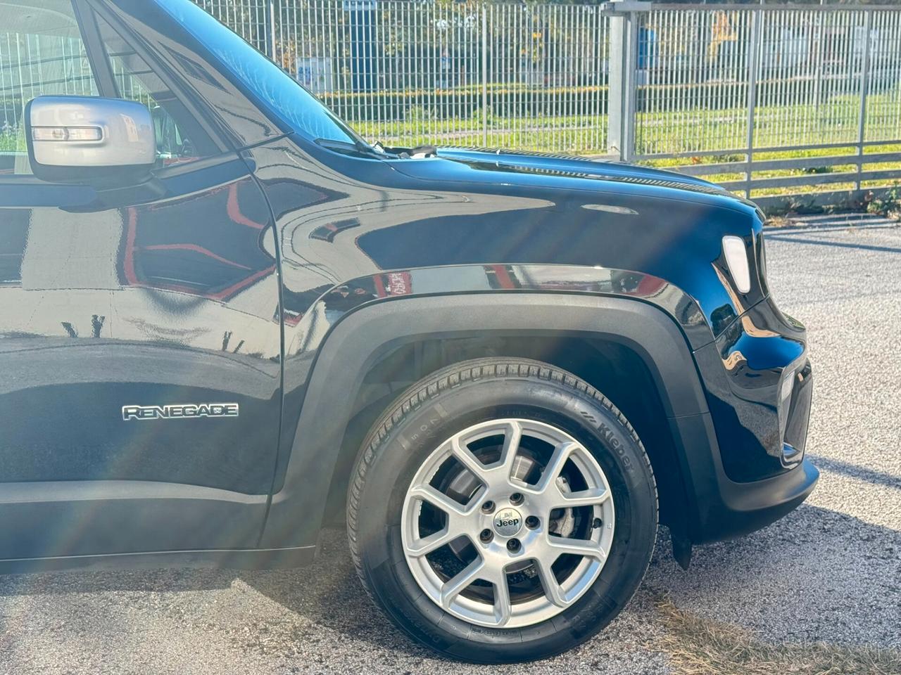 Renegade 1.6 130 CV Limited Telecamera e Navigatore