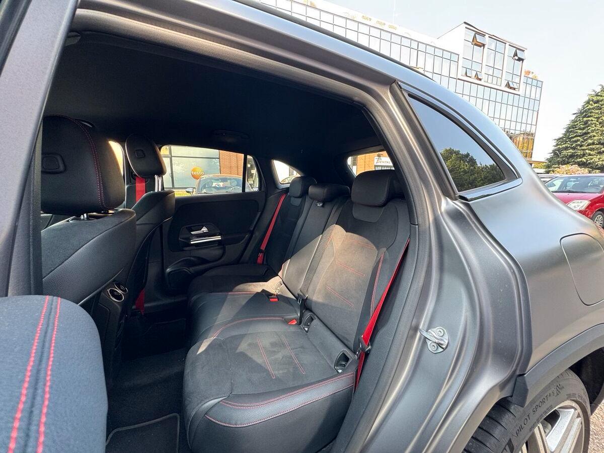 Mercedes GLA AMG AMG 35 Race Edition 4matic auto
