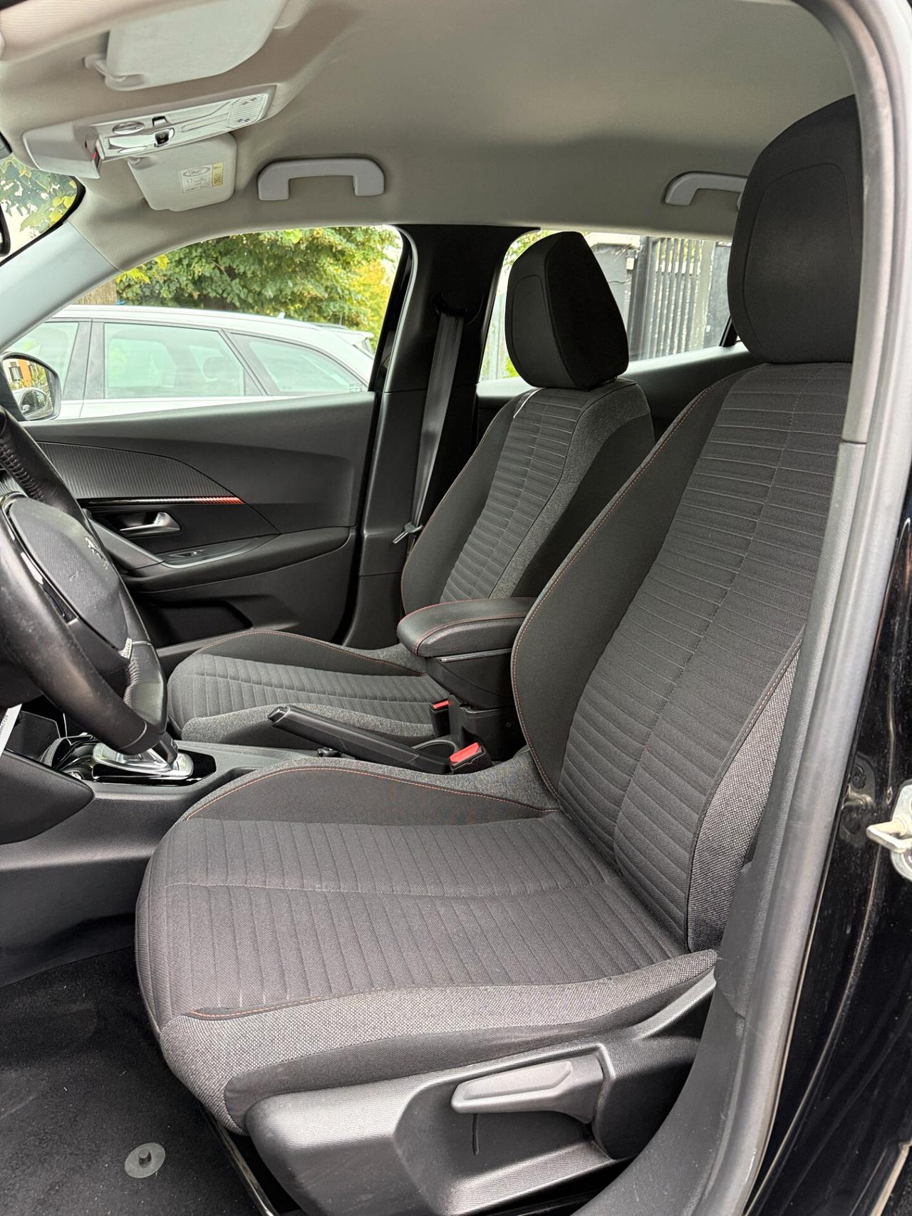 Peugeot 2008 PureTech 130 S&S EAT8 Allure