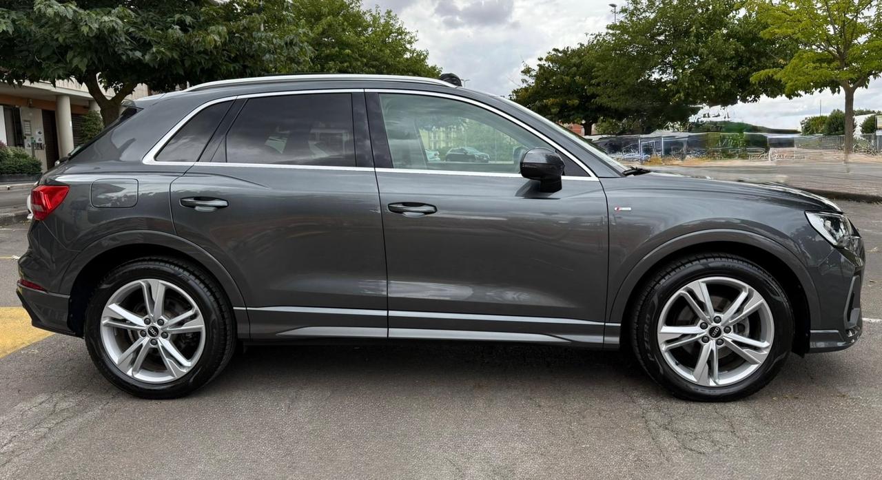 Audi Q3 35 2.0 Tdi 150CV S line TETTO/TELECAM