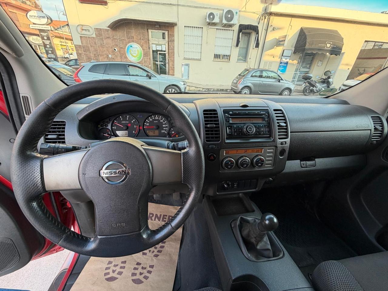 Nissan Navara 2.5 dCi LE