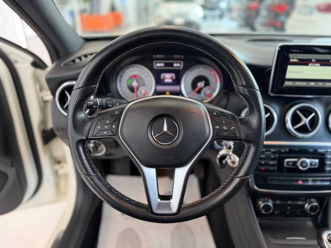 Mercedes-benz A 160 CDI Premium AMG