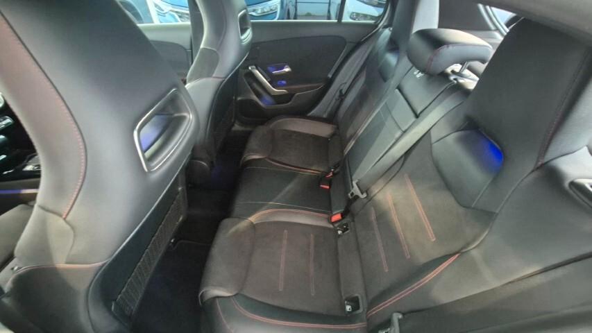 Mercedes-benz A 180 d Automatic Premium (AMG)