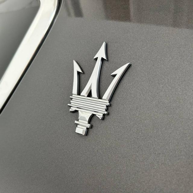 MASERATI Grecale MHEV 300 CV AWD GT