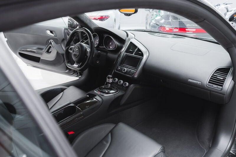 Audi R8 4.2 V8 IVA ESPOSTA