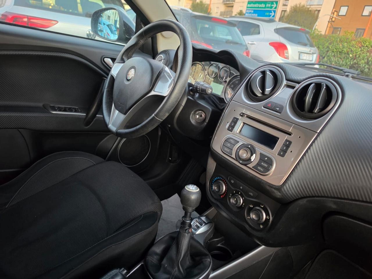 Alfa Romeo MiTo 1.4 T 155 CV Distinctive Sport Pack