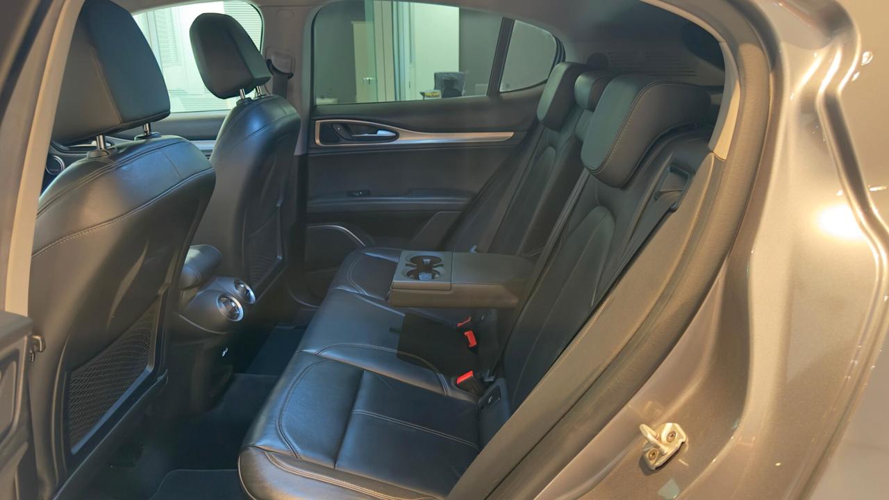 Alfa Romeo Stelvio 2.2 210 CV AT8 Q4 - 2018