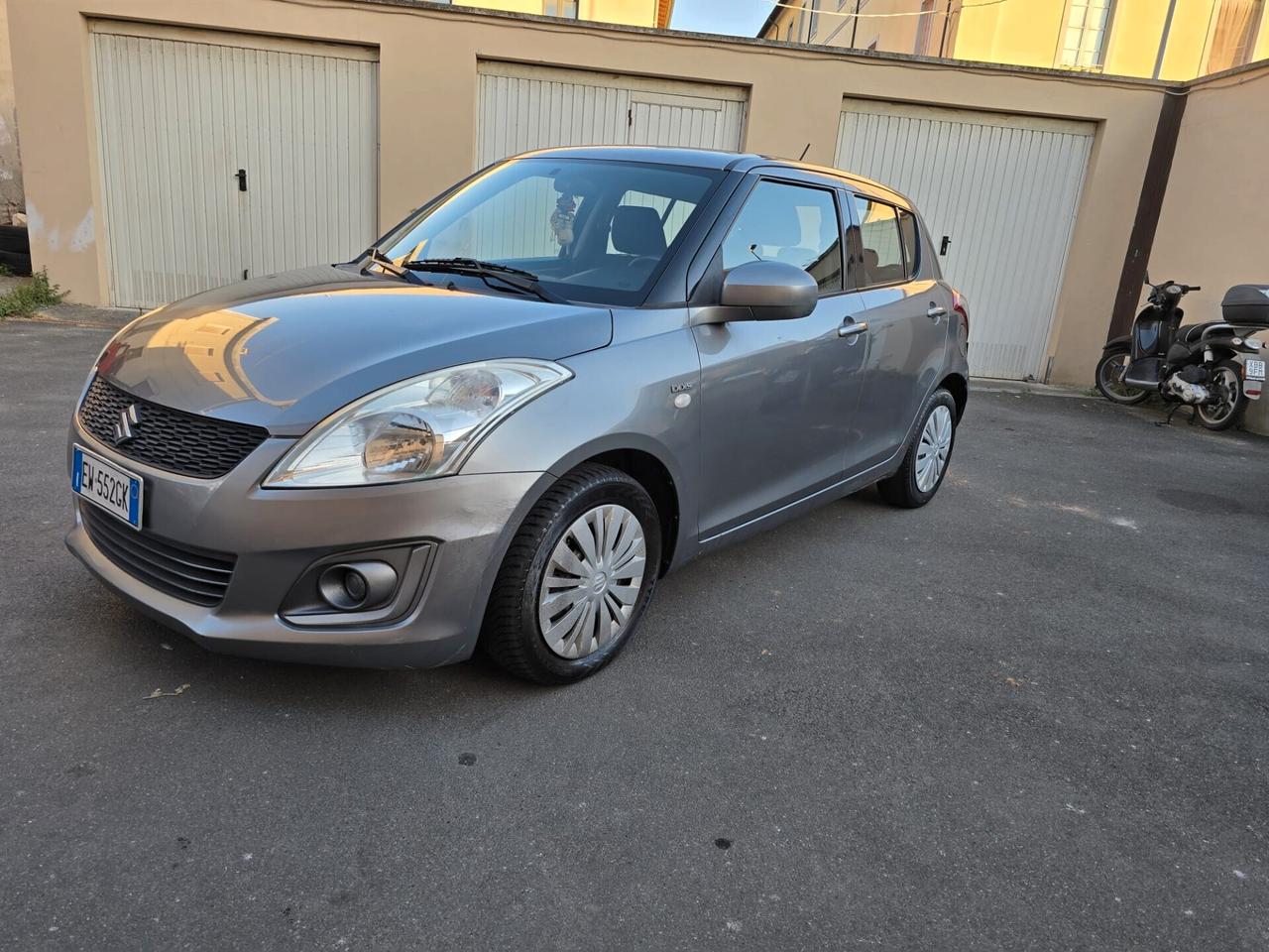 Suzuki Swift 1.3 DDiS 5 porte B-Cool Bi-Color
