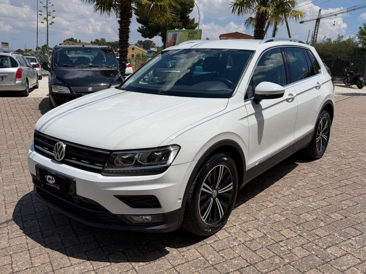 Volkswagen Tiguan 2.0 TDI SCR DSG Business BlueMotion Technology