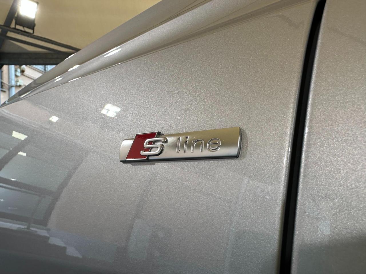 Audi Q8 55 3.0 TFSI MHEV Sport S-LINE Quattro Tiptronic"FARI MATRIX"