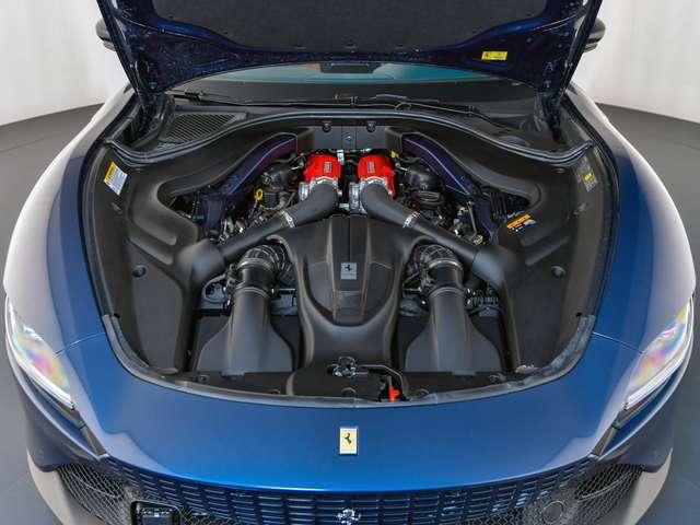 Ferrari Roma Spider