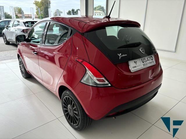 LANCIA Ypsilon 1.0 FireFly 5 porte S&S Hybrid Silver