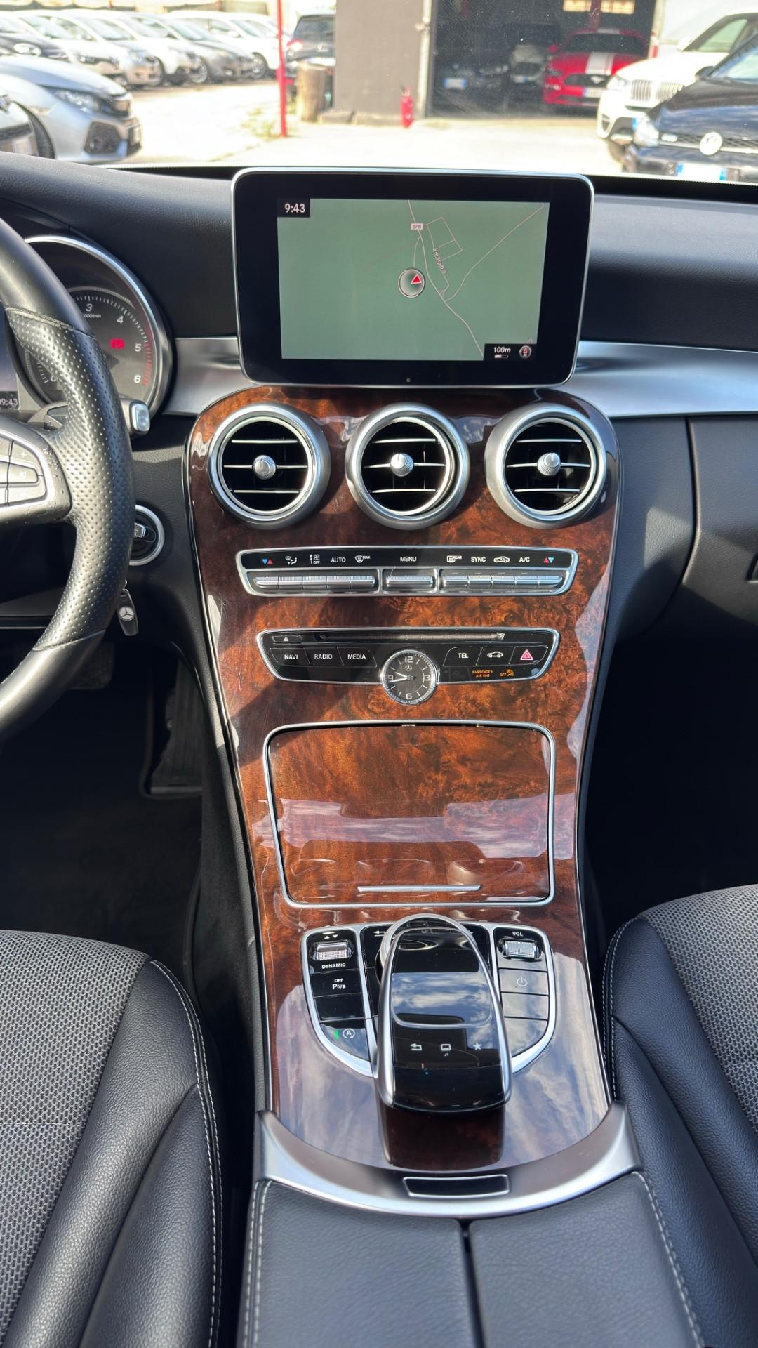 Mercedes-benz C 220 d S.W. Auto Premium AMG 4 Matic