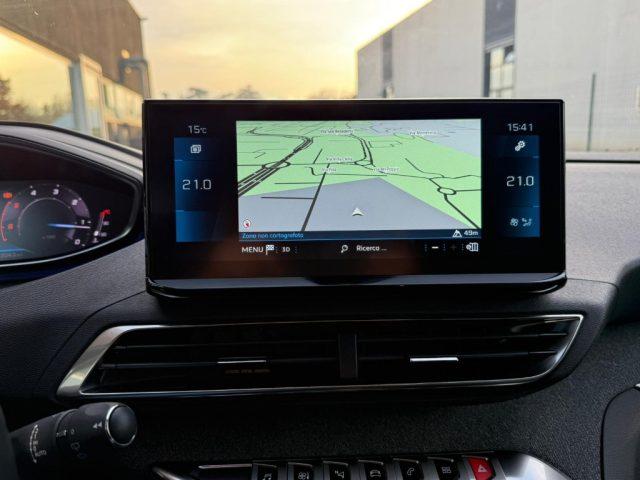 PEUGEOT 3008 BlueHDi 130 S&S EAT8 Allure Pack NAVI - LED - 18