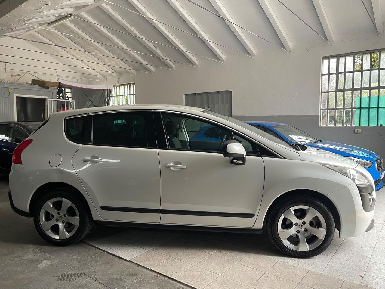 Peugeot 3008 1.6 HDi 110CV cambio robotizzato Premium