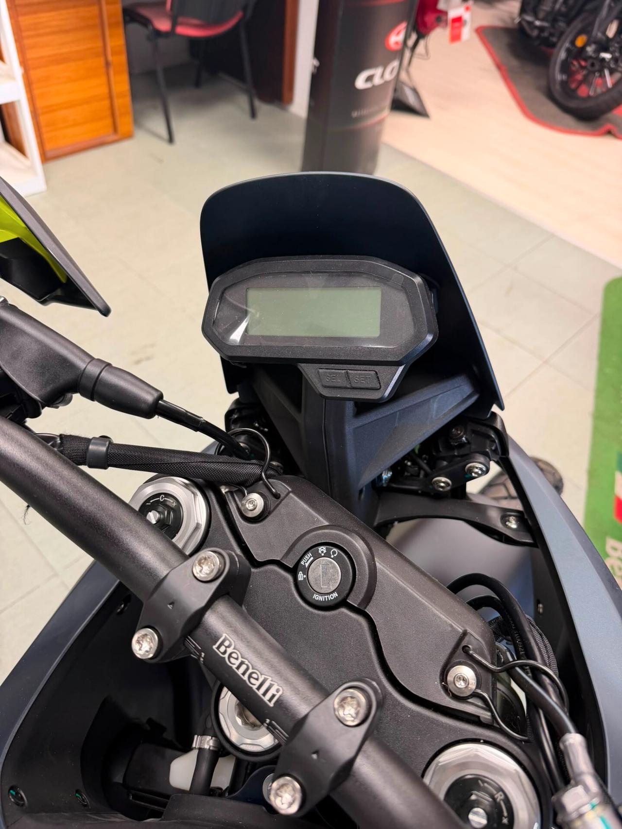 Benelli BKX 300 BKS & BKX