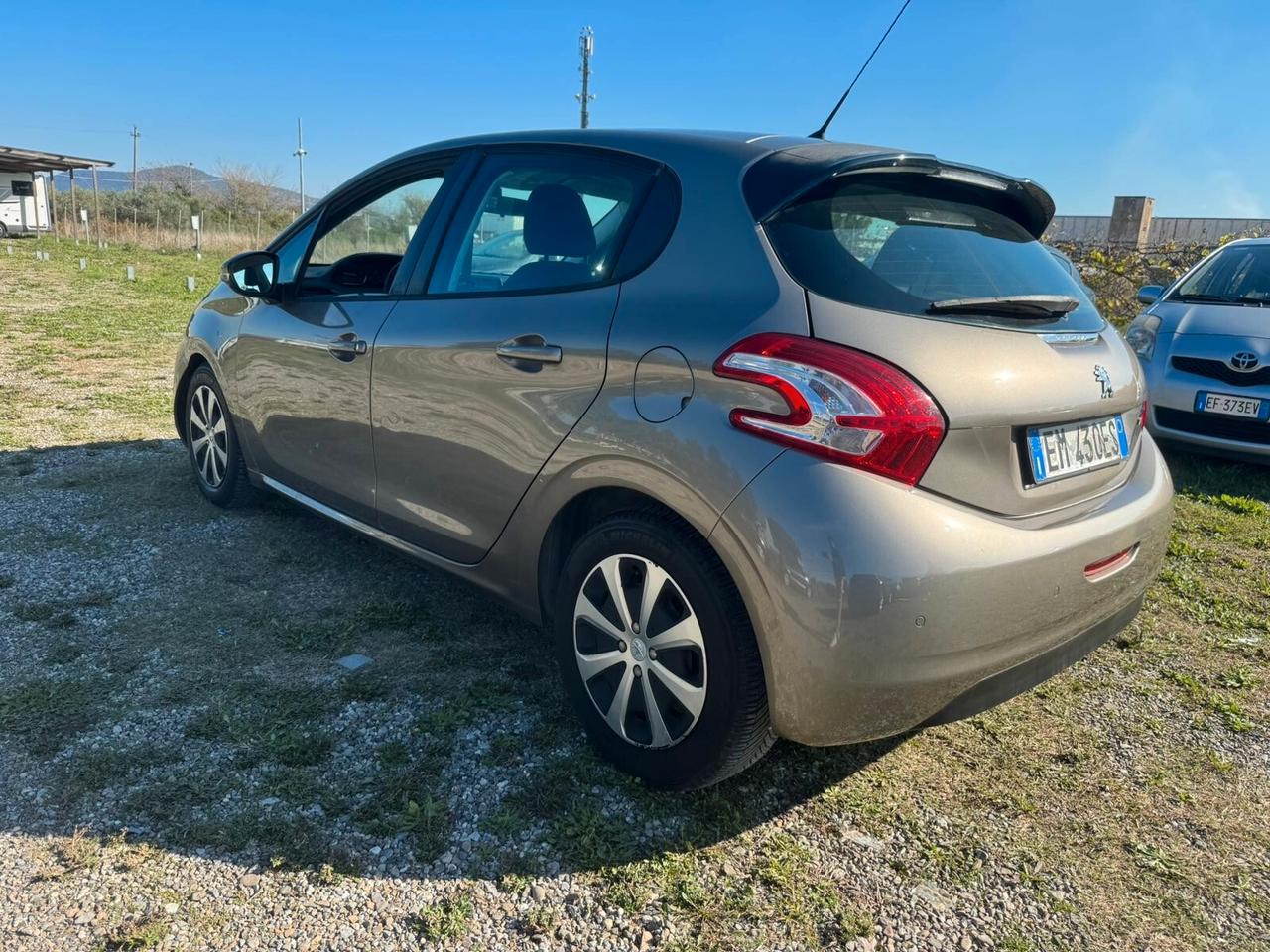 Peugeot 208 1.4 hdi 5 porte AUTOMATICA KM 116.000
