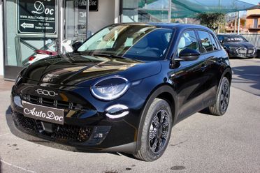 Fiat 600 1.2 HYBRID ICON 145CV PADDLE AL VOLANTE APPLE CAR PLAY