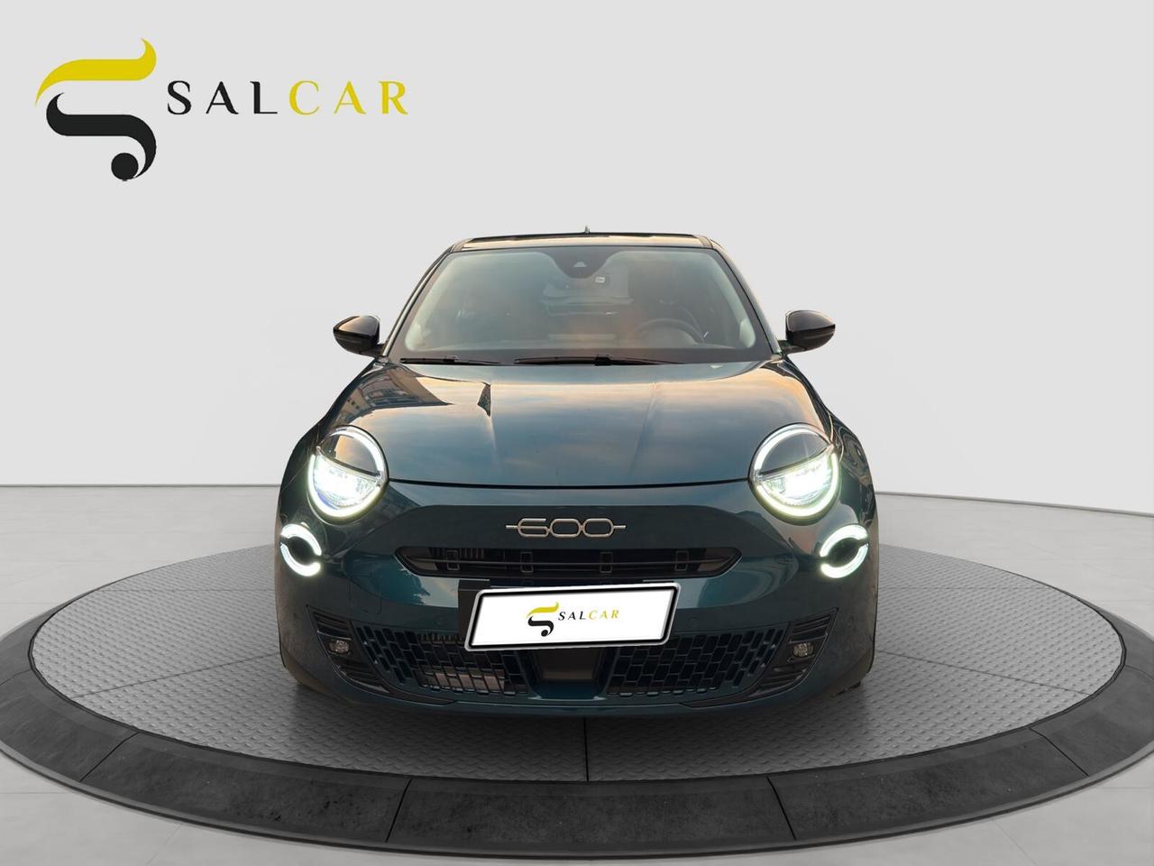 Fiat 600 Hybrid 145 MHEV Pop automatica 2025